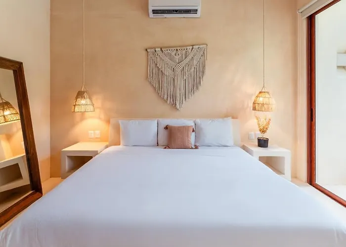 Ahal Holistika 9br Jungle Sanctuary With Private Rooftop & Plunge Pools *