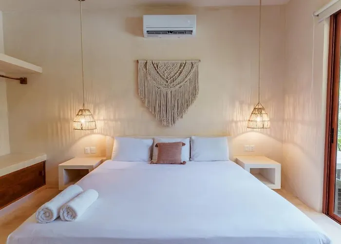 Ahal Holistika 9br Jungle Sanctuary With Private Rooftop & Plunge Pools