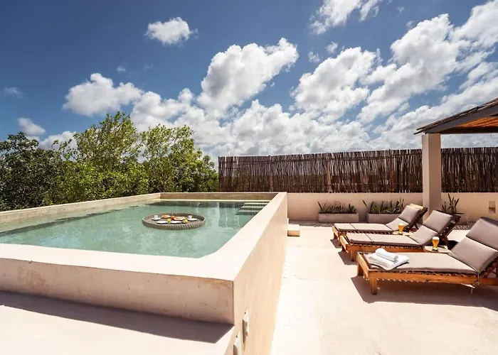 Ahal Holistika 9br Jungle Sanctuary With Private Rooftop & Plunge Pools *