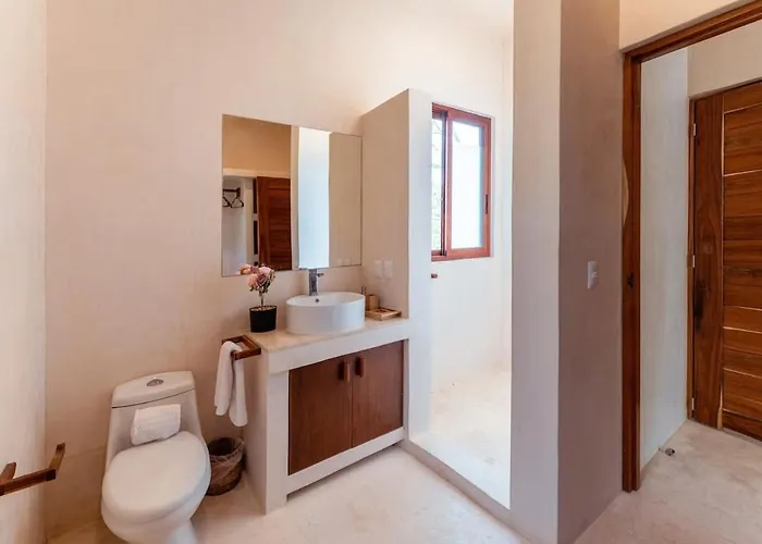 Ahal Holistika 9br Jungle Sanctuary With Private Rooftop & Plunge Pools *
