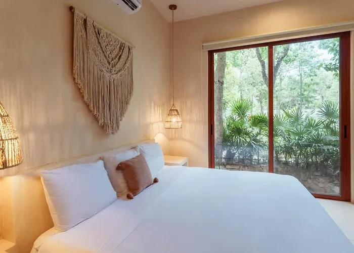 Holiday home Ahal Holistika 9br Jungle Sanctuary With Private Rooftop & Plunge Pools *